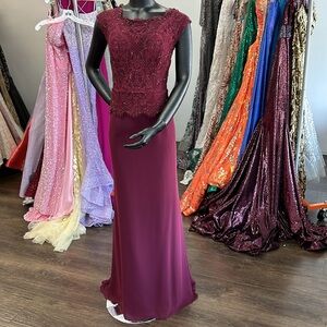 Cameron Blake size 16 wine long dress with beading and lace